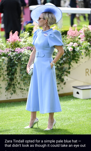 Zara Philips blue dress at Ascot