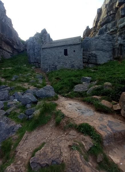 Come and tell me your dull and unexciting news 30: Calmly through the day