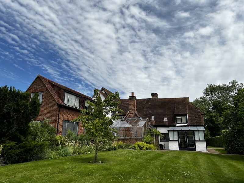 Come and tell me your dull and unexciting news 30: Calmly through the day