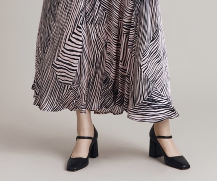 What shoes with a long bias cut skirt? Not trainers