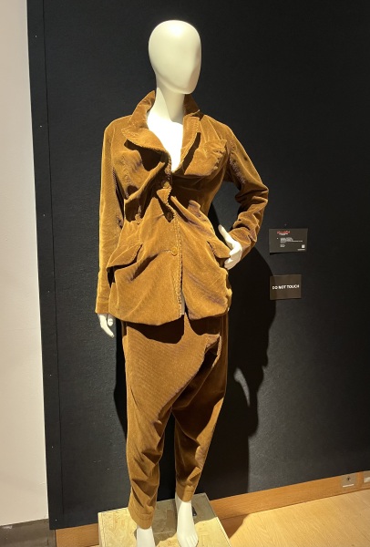 Les Parisiennes des Mamanset: On the Advent of Newness