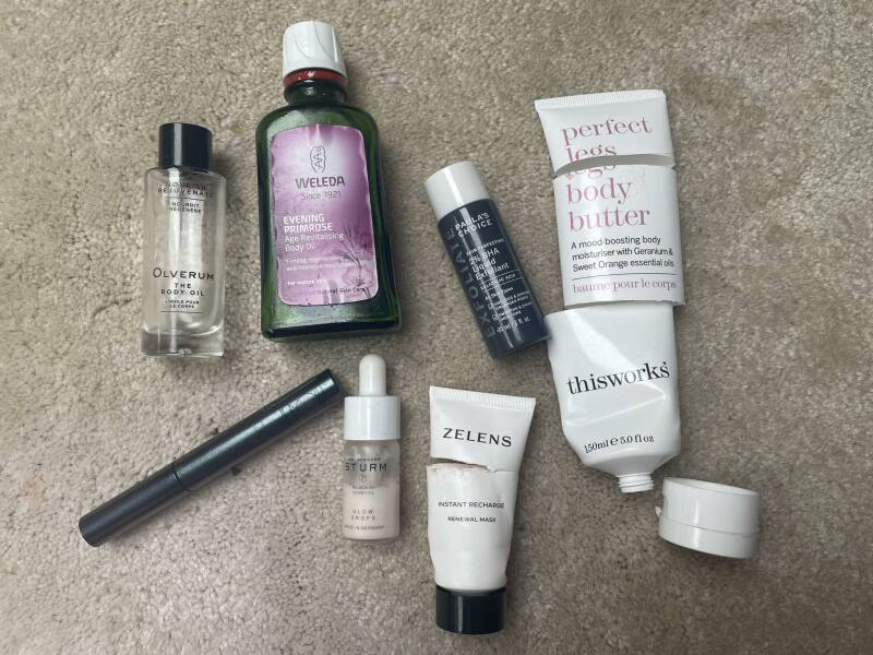 Feel the temptation to indulge in beauty treats? Is your collection overflowing with treasures? Come unite with fellow beauty enthusiasts in this lovely group!