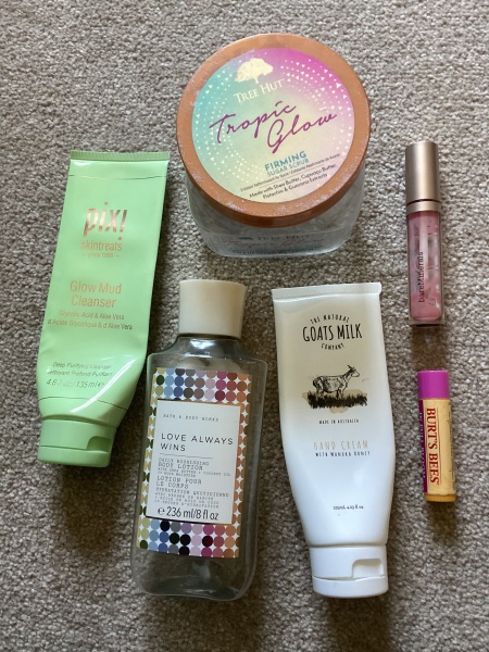 Feel the temptation to indulge in beauty treats? Is your collection overflowing with treasures? Come unite with fellow beauty enthusiasts in this lovely group!