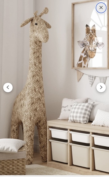 Can MN find this giant wicker giraffe??