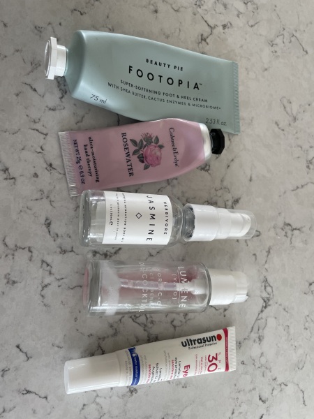 Feel the temptation to indulge in beauty treats? Is your collection overflowing with treasures? Come unite with fellow beauty enthusiasts in this lovely group!