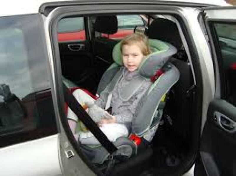 Parents forward faced my 3.5 year old knowing I wouldn’t agree to it - feeling upset but don’t want to be overreacting
