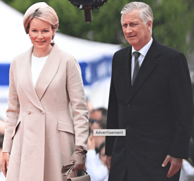 Royal Style - C.Rexing towards summer with hopes for happy days ahead