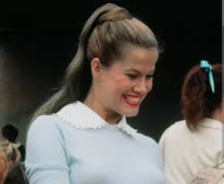 to wonder if a high ponytail sends a message I'm unaware of?