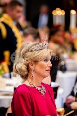 Royal Style - C.Rexing towards summer with hopes for happy days ahead