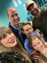 Will, George & Charlotte - Taylor Swift concert (photos)