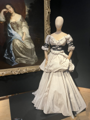 Les Parisiennes des Mamanset: On the Advent of Newness