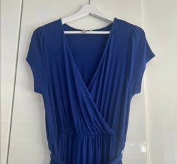 How can I make a jersey maxi dress suitable for a posh wedding?