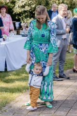 Royal Style - C.Rexing towards summer with hopes for happy days ahead