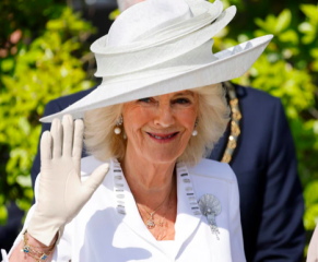 Royal Style - C.Rexing towards summer with hopes for happy days ahead