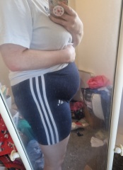 9 weeks pregnant and bump is huge. Twins??!