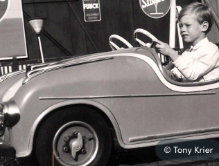 Unusual, unseen or interesting royal photos