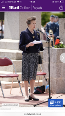 Royal Style - C.Rexing towards summer with hopes for happy days ahead