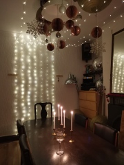 Decorated table vs serving dishes of food - what do you do?
