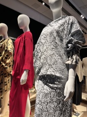 Les Parisiennes des Mamanset: On the Advent of Newness