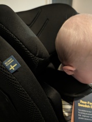 Axkid car seat and not fitting