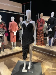 Les Parisiennes des Mamanset: On the Advent of Newness