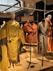 Les Parisiennes des Mamanset: On the Advent of Newness