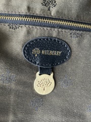 Don’t think it is genuine…?