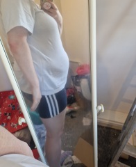 9 weeks pregnant and bump is huge. Twins??!
