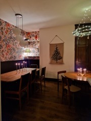 Decorated table vs serving dishes of food - what do you do?