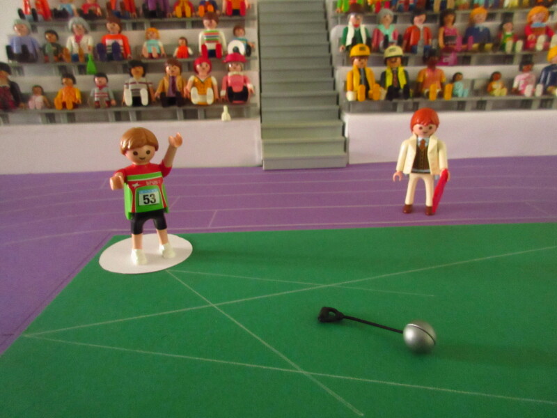 It's time for the Olympic Games for the Playmobil people in our house...
