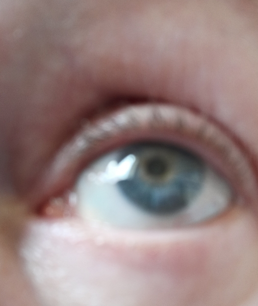 Settle an eye colour debate for me please?