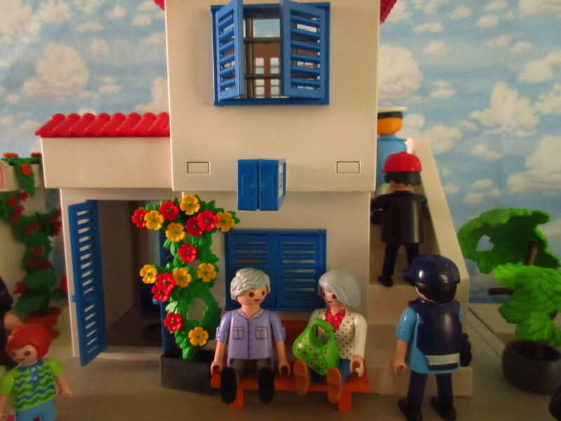 It's time for the Olympic Games for the Playmobil people in our house...
