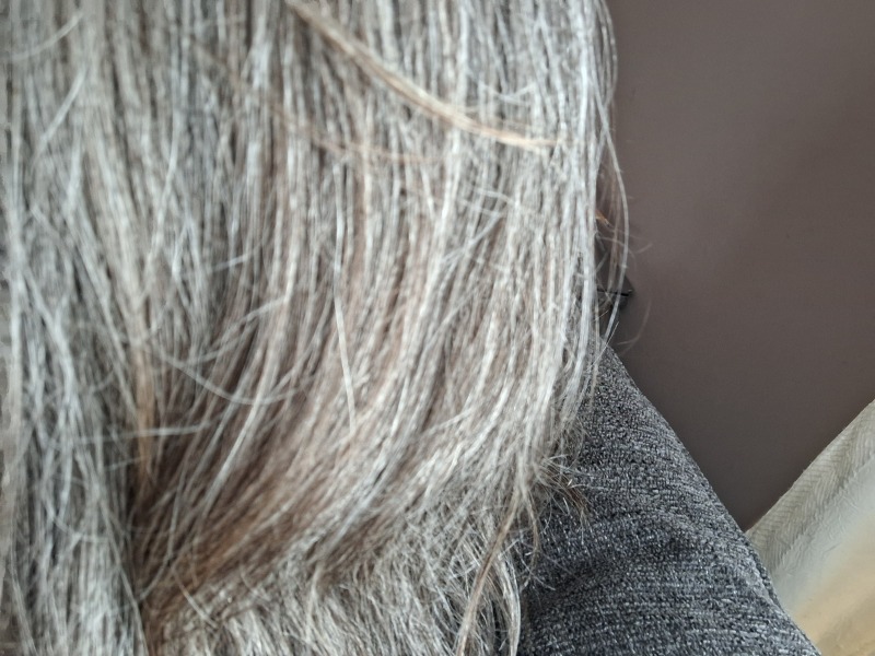 Dyeing hair after a year of no dye