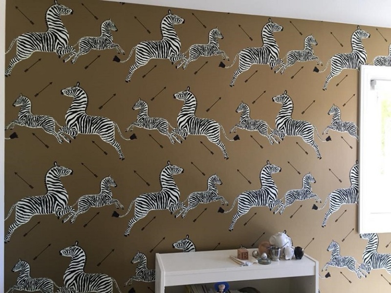 How much wallpaper for one wall?