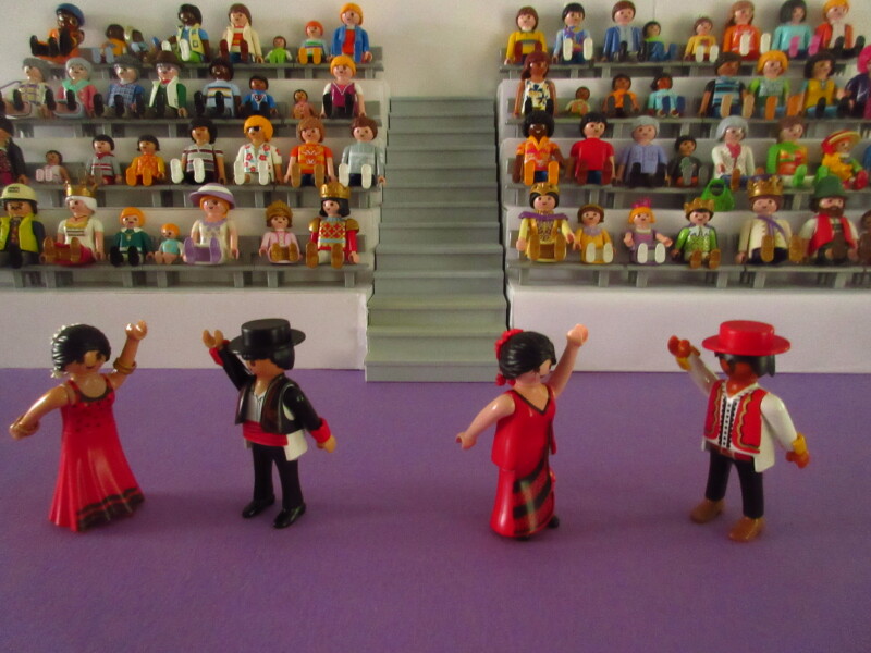 It's time for the Olympic Games for the Playmobil people in our house...