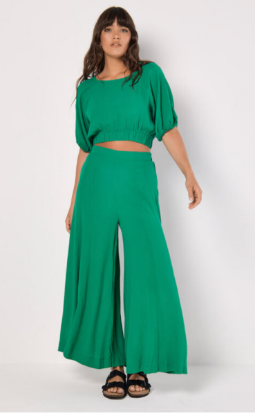 Wedding outfit for reluctant teen