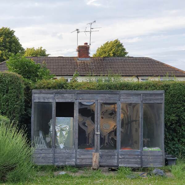 Recommend me a colour for our fence