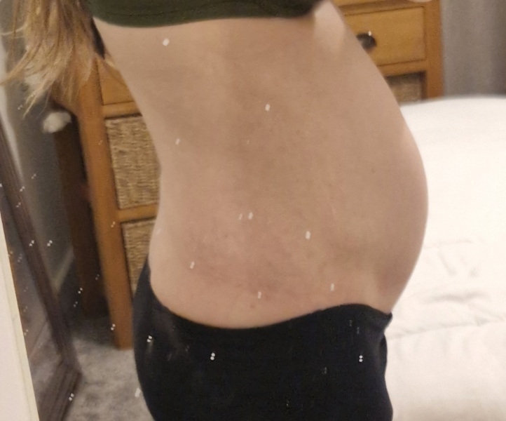Baby bump photos at 19 weeks