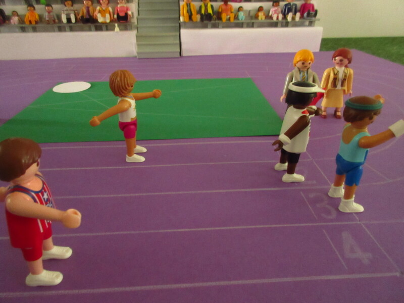It's time for the Olympic Games for the Playmobil people in our house...