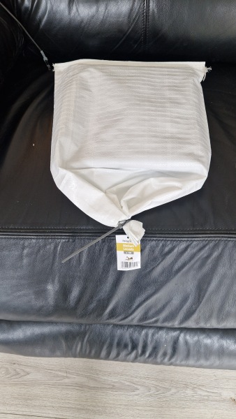 How am i going to open this ? Pic included