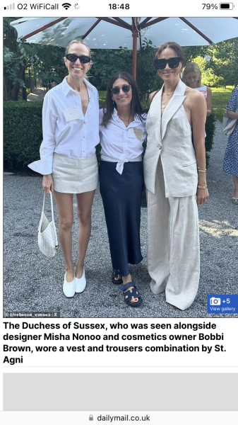 Royal Style: Diamonds are a Queen's best friend..