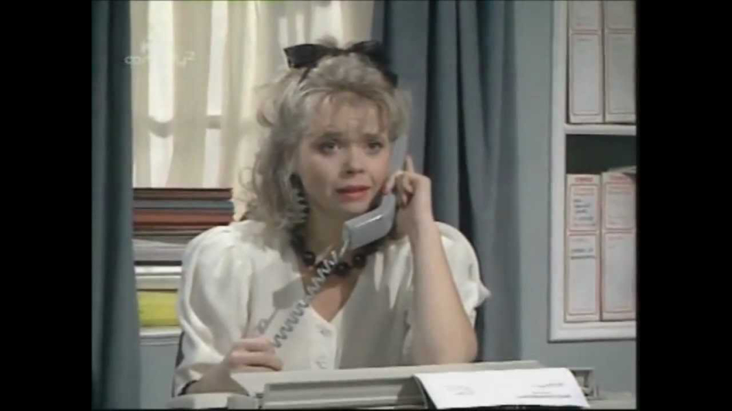 Which minor British comedy actress am I thinking of?