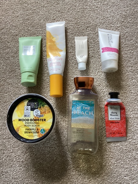 Feel the temptation to indulge in beauty treats? Is your collection overflowing with treasures? Come unite with fellow beauty enthusiasts in this lovely group!