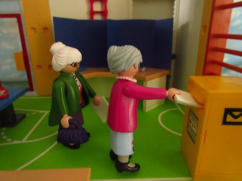 It's general election day for the Playmobil people in our house.