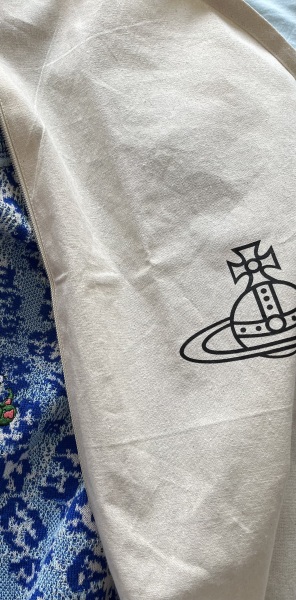 Les Parisiennes des Mamanset: On the Advent of Newness