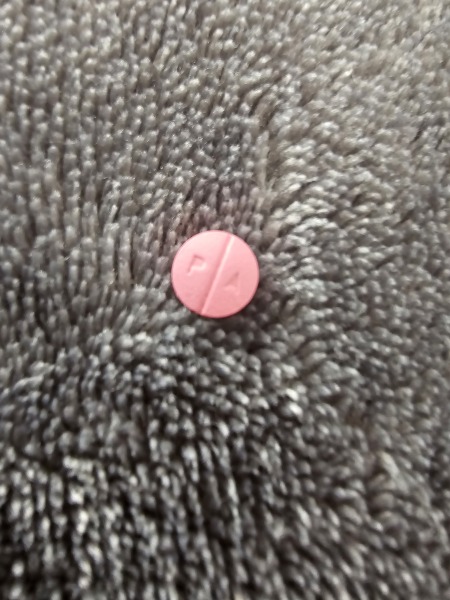 Help - can anyone identify this pill