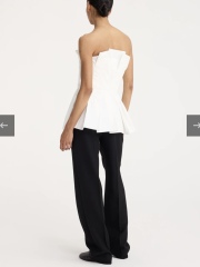 Les Parisiennes des Mamanset: On the Advent of Newness