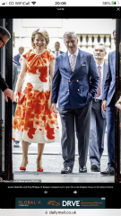 Royal Style: Diamonds are a Queen's best friend..