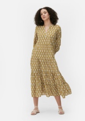 Loose cotton dress for tropics