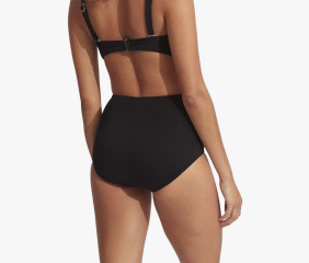 Wearing a skimpy bikini around teenage son